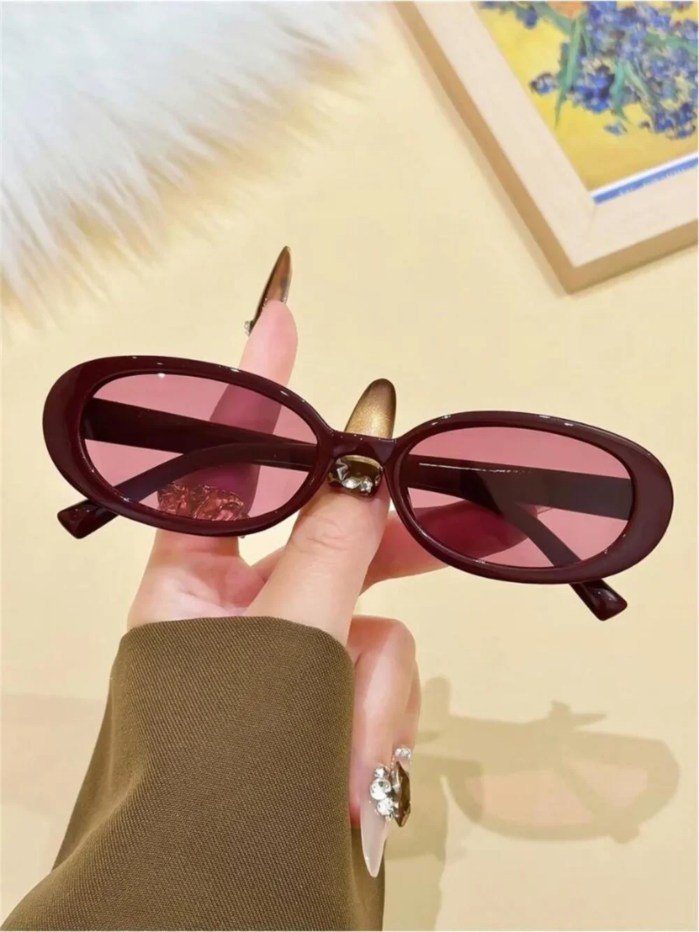 Retro Red Frame Oval Sunglasse